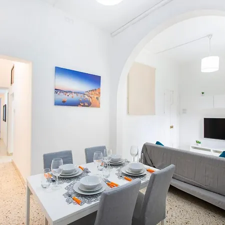 Lovely Flat-hosted By Sweetstay Apartment Sliema