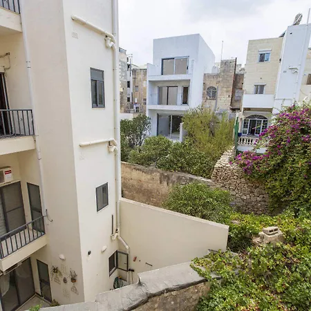 Lovely Flat-hosted By Sweetstay Apartamento Sliema